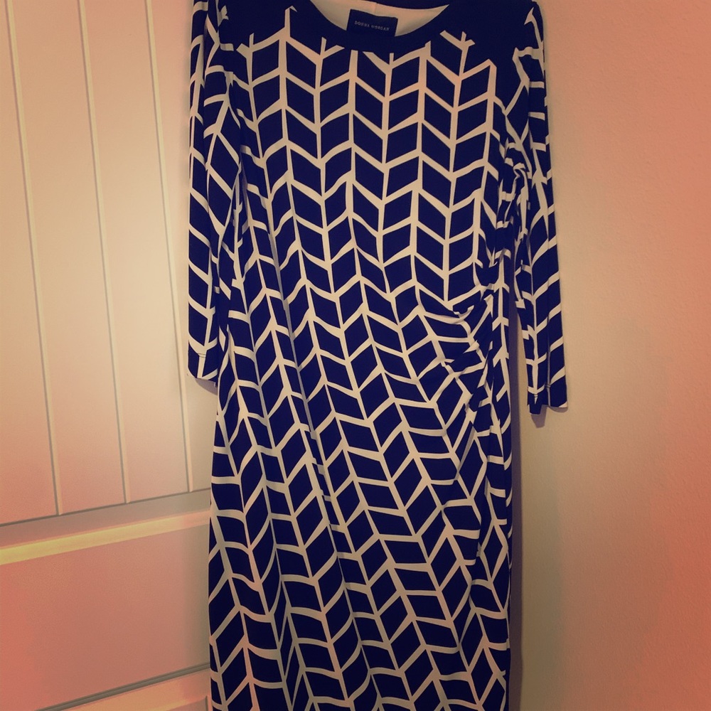 Donna Morgan white and navy blue dress.